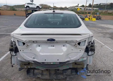 2014 Ford Fusion Hybrid Se z USA, uszkodzony, nr VIN 3FA6P0LUXER356571